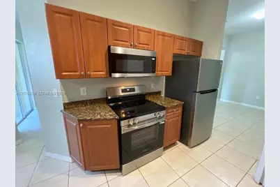 18884 SW 319th St, Homestead, FL 33030 - Photo 7