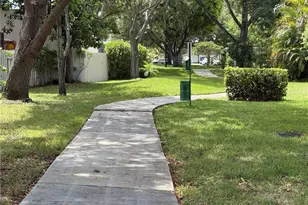 8110 SW 82nd Ct, Miami, FL 33143 - Photo 9