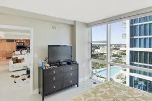 6801 Collins Ave, Miami Beach, FL 33141 - Photo 3