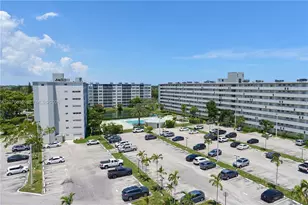 1750 NE 191st St, Miami, FL 33179 - Photo 23
