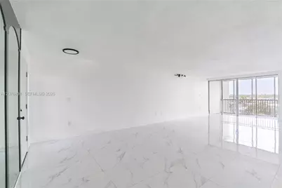1750 NE 191st St #829-4, Miami, FL 33179 - Photo 3