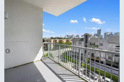 900 SW 7th St #503, Miami, FL 33130 - Photo 15
