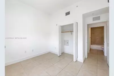 900 SW 7th St #503, Miami, FL 33130 - Photo 11