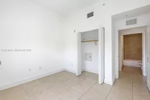 900 SW 7th St, Miami, FL 33130 - Photo 11