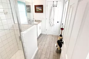 2105 NE 38th Rd, Homestead, FL 33033 - Photo 29