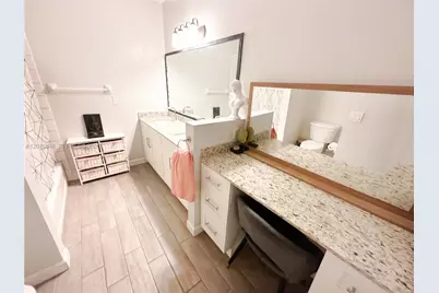 2105 NE 38th Rd, Homestead, FL 33033 - Photo 23