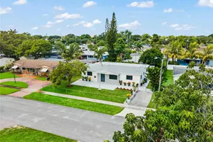 220 N 69th Terrace, Hollywood, FL 33024 - Photo 5