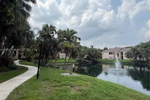 2926 S University Dr, Davie, FL 33328 - Photo 13