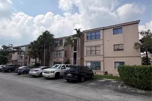 2926 S University Dr, Davie, FL 33328 - Photo 1
