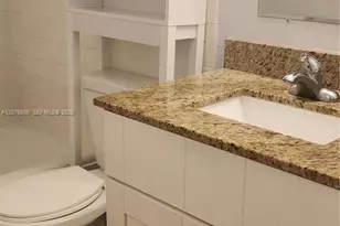 1555 N 12th Ct, Hollywood, FL 33019 - Photo 17