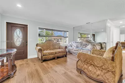 2422 NW 175th Ter #2422, Miami Gardens, FL 33056 - Photo 5