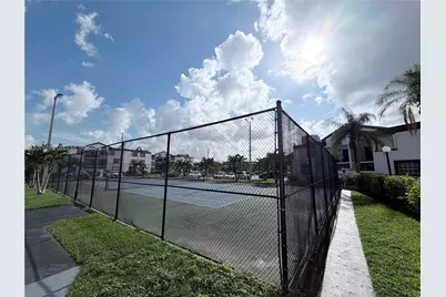 9731 Fontainebleau Blvd #F108, Miami, FL 33172 - Photo 25