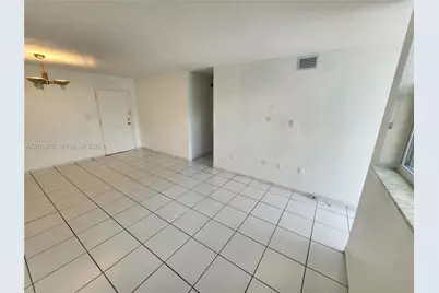 9400 W Flagler St #309, Miami, FL 33174 - Photo 3