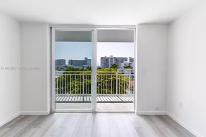 1045 10th St #604, Miami Beach, FL 33139 - Photo 7