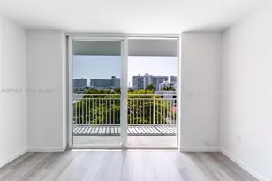 1045 10th St, Miami Beach, FL 33139 - Photo 7