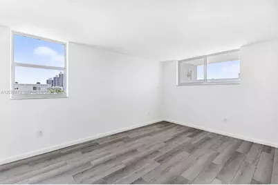 1045 10th St #604, Miami Beach, FL 33139 - Photo 13
