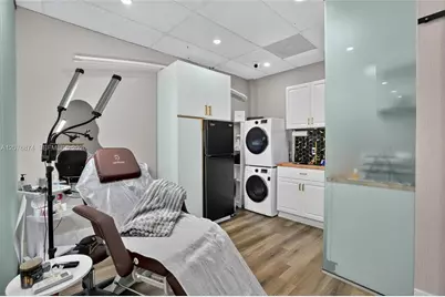 Nail Salon For Sale in In Westchester, Miami, FL 33155 - Photo 9