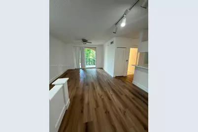 17145 N Bay Rd #4202, Sunny Isles Beach, FL 33160 - Photo 1