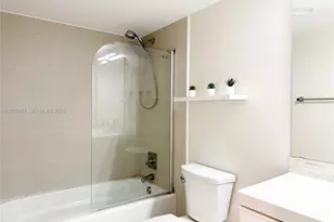 2001 Atlantic Shores Blvd, Hallandale Beach, FL 33009 - Photo 11