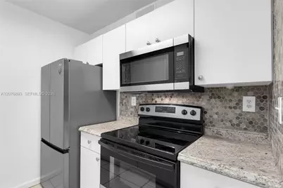 7100 Fairway Dr #K11, Miami Lakes, FL 33014 - Photo 7