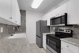 7100 Fairway Dr, Miami Lakes, FL 33014 - Photo 5