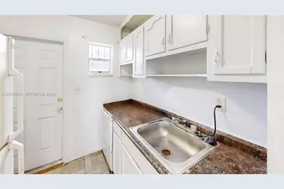 1478 NW 2nd Ave, Florida City, FL 33034 - Photo 7
