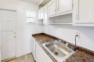 1478 NW 2nd Ave, Florida City, FL 33034 - Photo 7