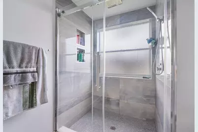 9602 NW 8th Cir, Plantation, FL 33324 - Photo 21