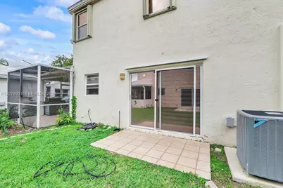 9602 NW 8th Cir, Plantation, FL 33324 - Photo 5