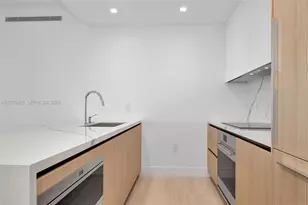 2411 Laguna Cir, North Miami, FL 33181 - Photo 11