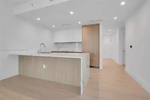 2411 Laguna Cir, North Miami, FL 33181 - Photo 13