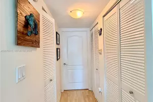 2101 Brickell Ave, Miami, FL 33129 - Photo 21