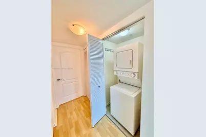 2101 Brickell Ave #1805, Miami, FL 33129 - Photo 29