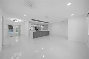 8300 SW 26th Pl, Davie, FL 33328 - Photo 5