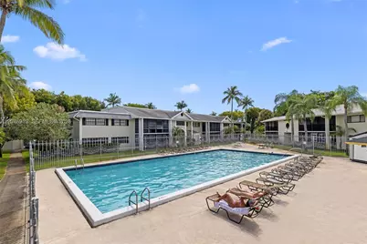 827 NE 199th St #206, Miami, FL 33179 - Photo 17