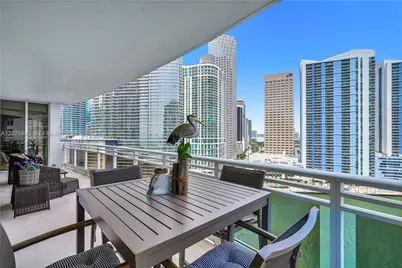 901 Brickell Key Blvd #1807, Miami, FL 33131 - Photo 9