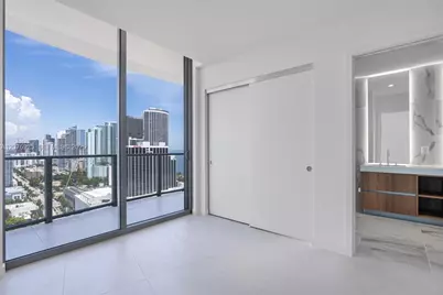 1400 Biscayne Blvd #2507, Miami, FL 33132 - Photo 19
