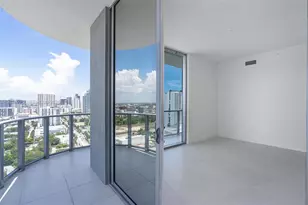 1400 Biscayne Blvd, Miami, FL 33132 - Photo 1