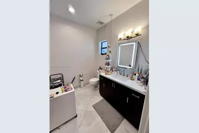 9271 NW 16th St, Pembroke Pines, FL 33027 - Photo 13