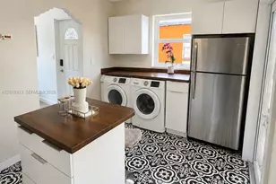 985 SW 10th St, Miami, FL 33130 - Photo 7