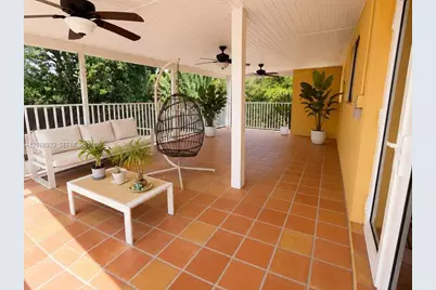 985 SW 10th St #1, Miami, FL 33130 - Photo 13