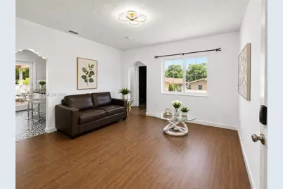 985 SW 10th St #1, Miami, FL 33130 - Photo 5
