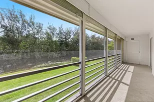 110 Lake Meryl Dr, West Palm Beach, FL 33411 - Photo 29