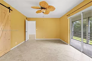 110 Lake Meryl Dr, West Palm Beach, FL 33411 - Photo 21