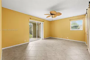 110 Lake Meryl Dr, West Palm Beach, FL 33411 - Photo 19