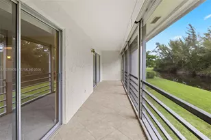 110 Lake Meryl Dr, West Palm Beach, FL 33411 - Photo 31