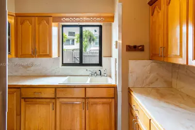 11312 SW 67th Ter, Miami, FL 33173 - Photo 9
