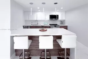 1800 Collins Ave, Miami Beach, FL 33139 - Photo 5