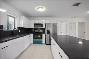 5819 NW 30th Ave, Miami, FL 33142 - Photo 11