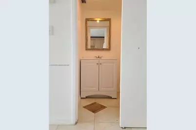 1228 West Ave #1006, Miami Beach, FL 33139 - Photo 7